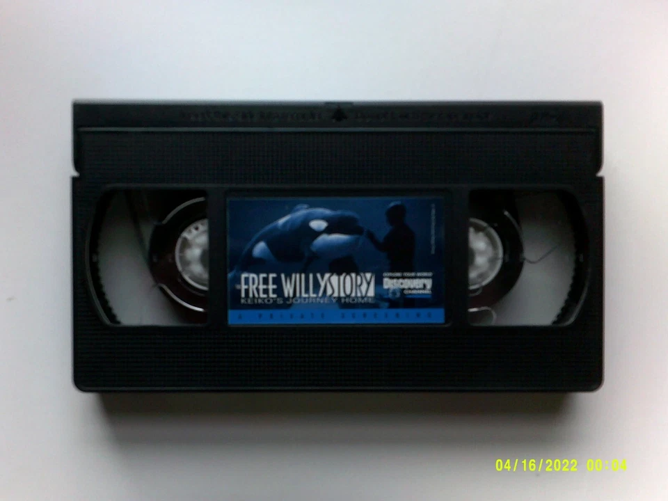 TLC A Private Screening Of The Free Willy Story Keiko's Journey Home VHS Tape - Image 4 of 4