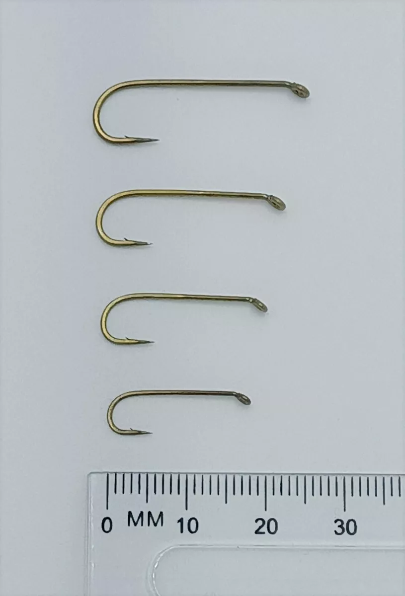 Mustad Signature R74NP-BR Streamer Fly Hooks for Fly Tying in sizes #4 to  #14