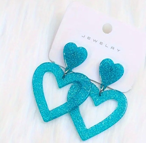 Boutique Valentines Retro Teal Hollow Heart Women’s Acrylic Earrings ❄️ - Picture 3 of 4