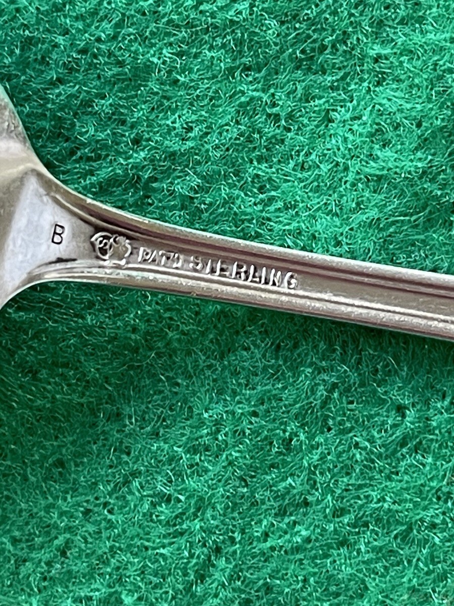 International Silver - Sterling - DEVONSHIRE -Mono 1925 - TEASPOON