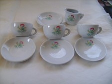 Ensemble dinette vintage en porcelaine 8 pièces