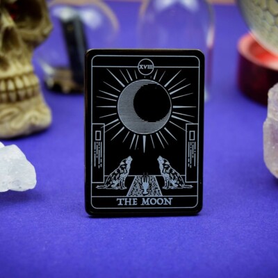 GROSSE DIE MOND TAROTKARTE Emaille Pin Anstecker: Halbmond Wolf heulen Horrorfilm Geschenk