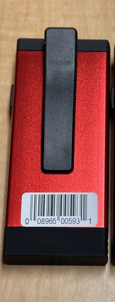 Pocket Spot Flashlights! 250 Lumen! AAA Battery Powered. Pocket Clip & Magnet! - Image 3 of 4