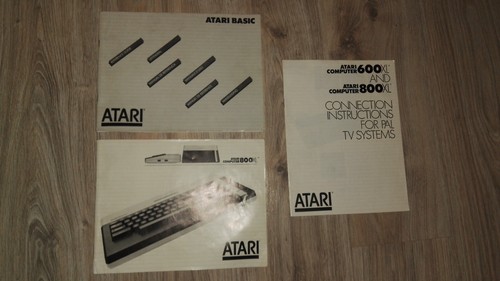 Atari 800XL with accessories . Computer looks very good . - 第 8/21 張圖片