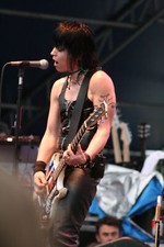 Joan Jett Playing Guitar 8x10 Picture Celebrity Print