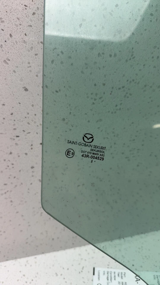 14 15 16 17 18 MAZDA 3 Rear Door Glass/window Mazda Right Foto 3 de 4