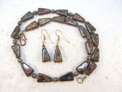 Brown Polished Jasper Triangular Beaded Necklace & Matching Pierced Earring Set