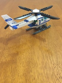 LEGO CITY 7741 POLICE HELICOPTER correct mini figure & accessories 100% Complete