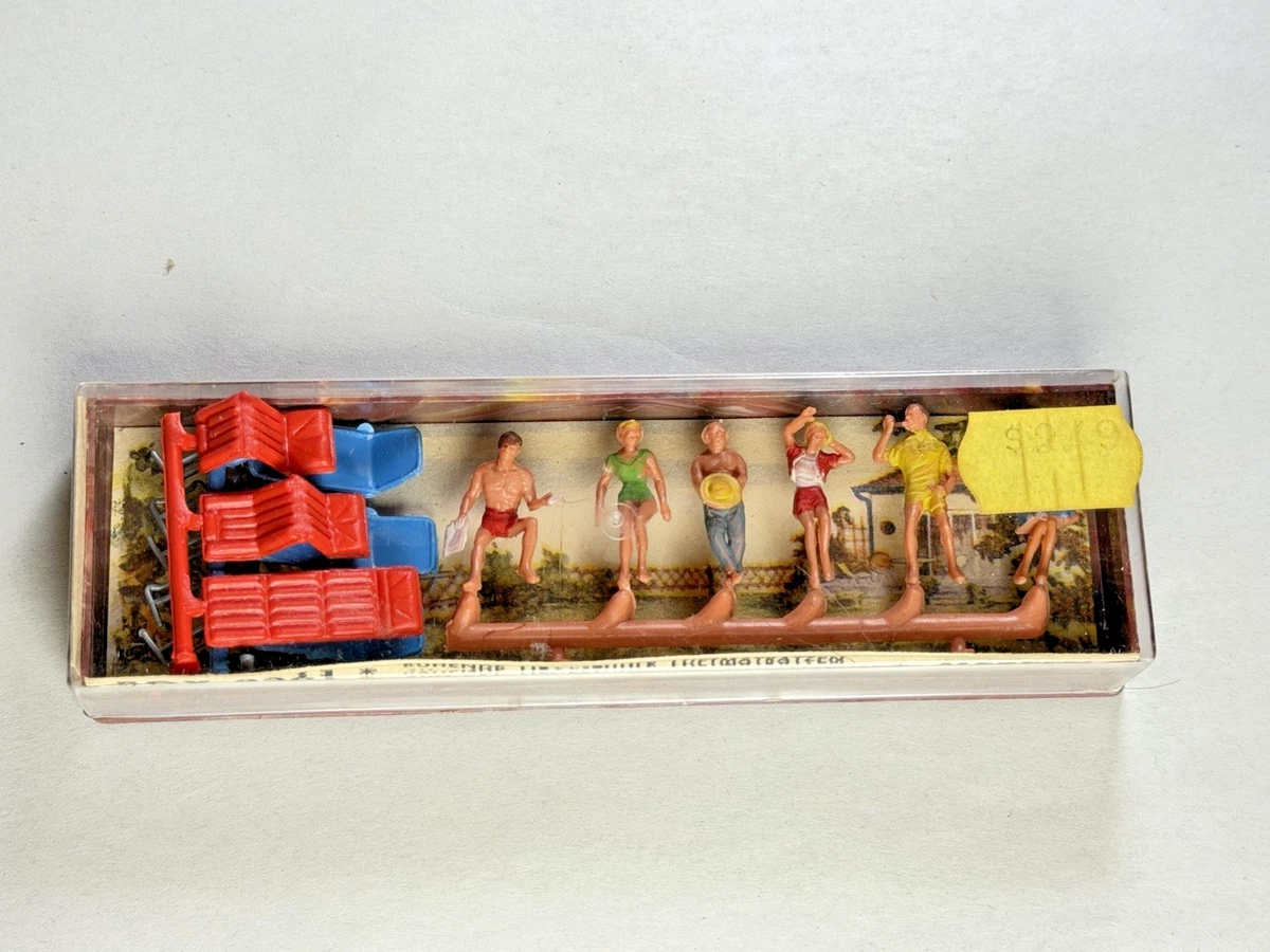 Lot 5 Boîtes HO Plastique Ancien – Walter Merten, Merit, Preiser – Neuves