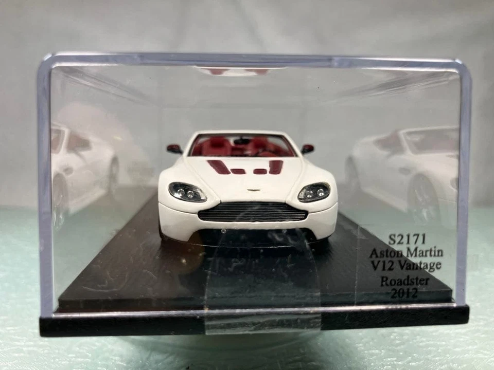 Spark Aston Martin V12 Vantage Roadster 2012 Limited Edition 1/43 Sports Car Mod - Immagine 4 di 4