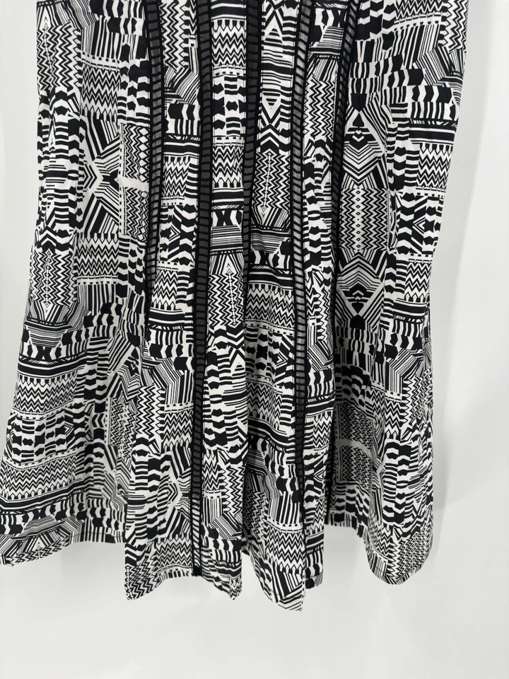 Vestido Nanette Lepore sin mangas para mujer 6 negro blanco a rayas abstracto azteca Foto 2 de 4