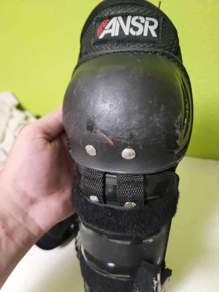 Espinilleras Ansr Black Answer Racing Motocicleta BMX Motocross Foto 2 de 4