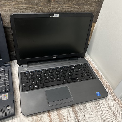 Toshiba Compaq Dell Laptop Lot of 3 - Picture 4 of 12