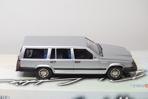 B50 1:43 ROBEDDIE ROB EDDIE 34 1987 VOLVO 740 ESTATE WAGON SILVER GREY MIB - Picture 8 of 17