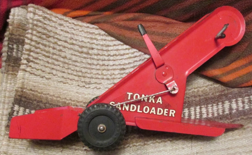 Juguete de hojalata vintage-Tonka Sandloader completo y funciona muy bien delantal de goma limpio Foto 2 de 4