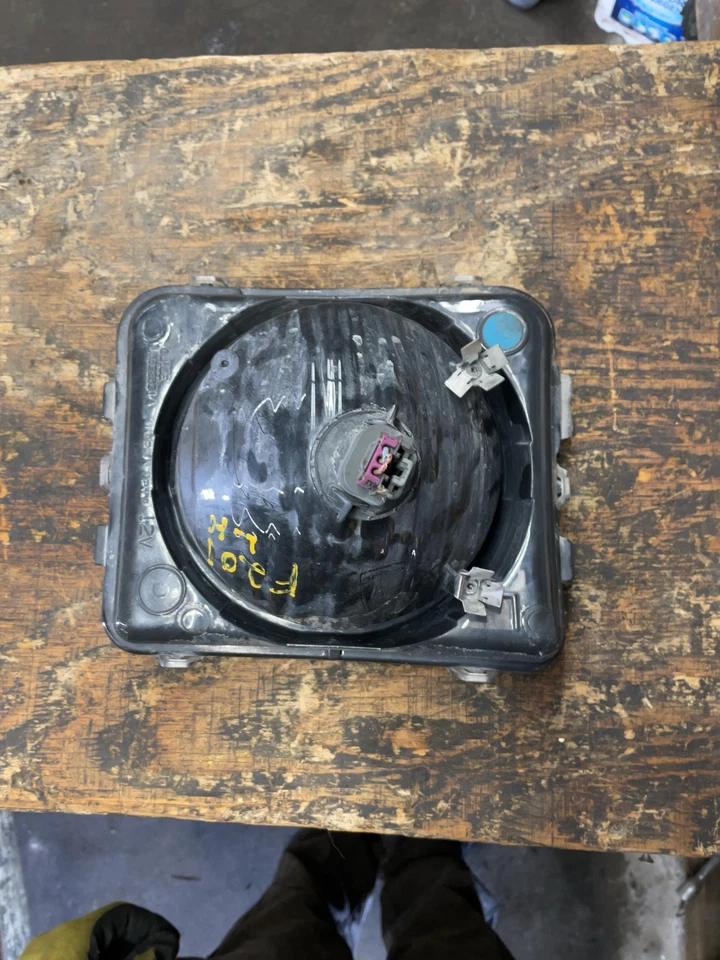 Headlight Lamp Lens HUMMER H3 Driver 06 07 08 09 10 - Image 2 of 2