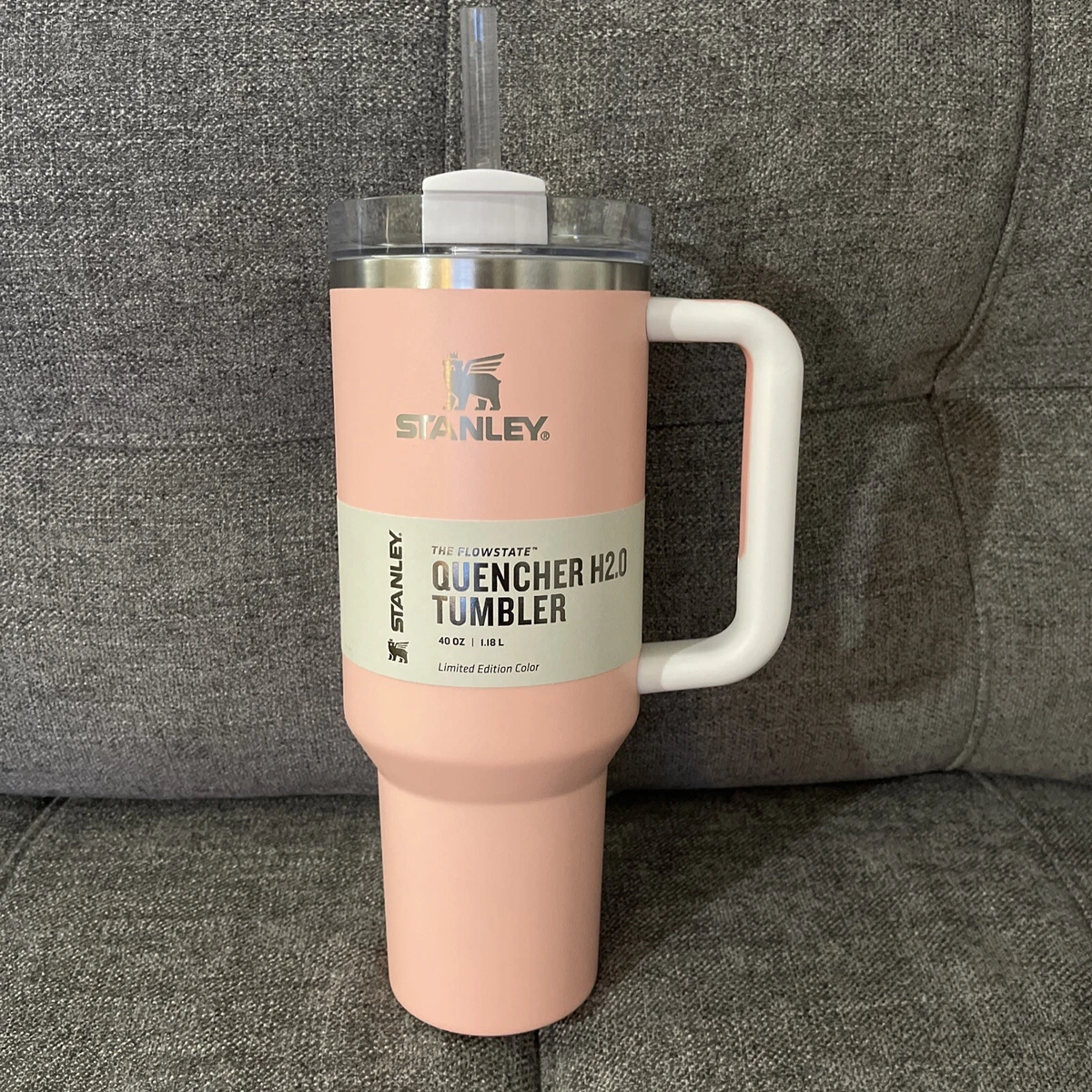 Stanley 40oz Limited Edition Peach Flowstate Quencher
