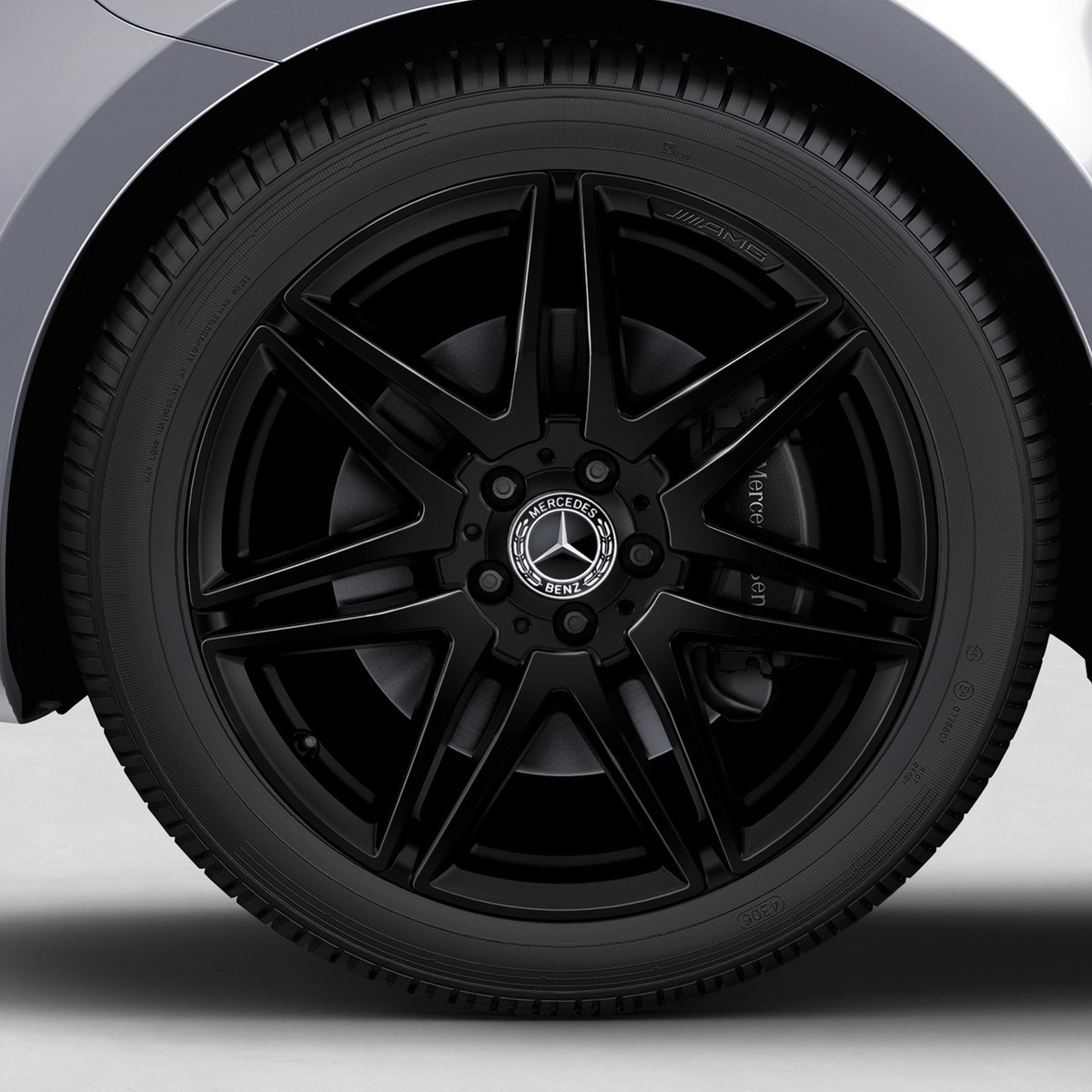 AMG 19 Zoll Felgen Satz V-Klasse V447 schwarz glänzend Original 