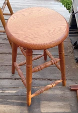 Solid Oak Swivel Top Bar Stool