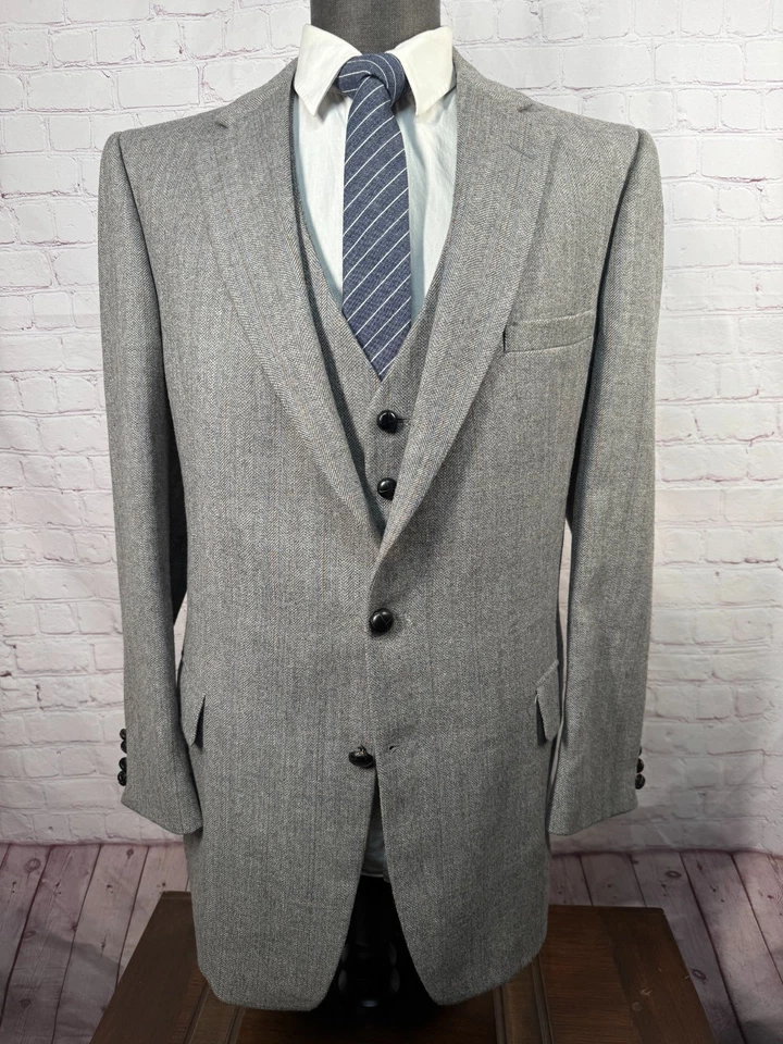 Botany 500 Mens Gray HERRINGBONE Wool 3 Piece VEST Suit 42L Jacket 38x35 Pant - Image 2 of 4