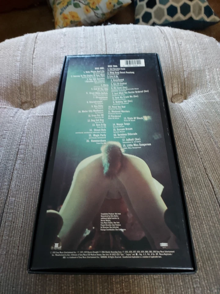 Ted Nugent Out of Control CD (Jun-1993, 2-Disc Set, Epic) MINT Foto 2 de 4