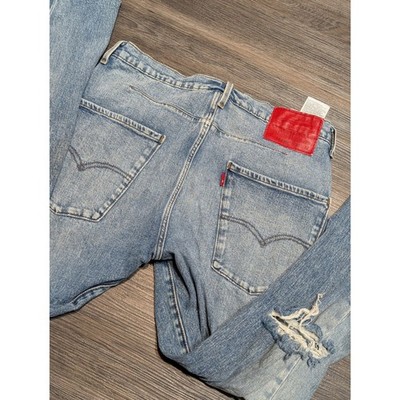 Levis Engineered Jeans LEJ 502 Regular Taper Light Wash Distressed Denim W30 L32