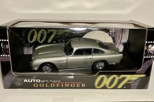 NIB AUTOart Diecast 1:18 Aston Martin DB5 James Bond 007 Goldfinger 1988