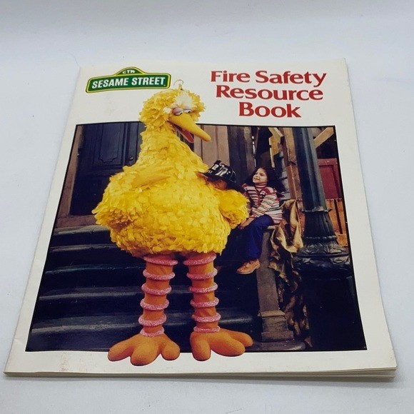 Sesame Street Fire Safety Resource Book Big Bird Children'S Vintage 1982