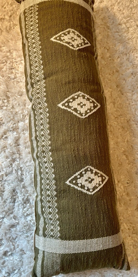 Travesseiro decorativo Dkny boho chique sálvia verde bordado zíper “LEIA” - Imagem 3 de 4