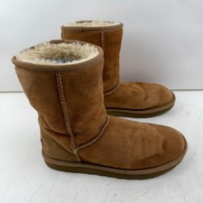 UGG Australia Classic Short II Boots Womens Sz 6 Chestnut Suede Winter Warm EU37