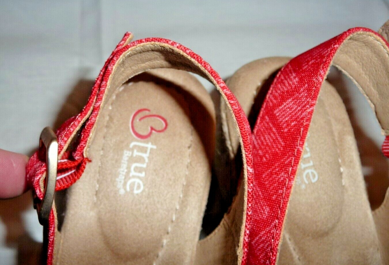 Baretraps Women's Sling back Red Shoes Size 7 EUC Gem