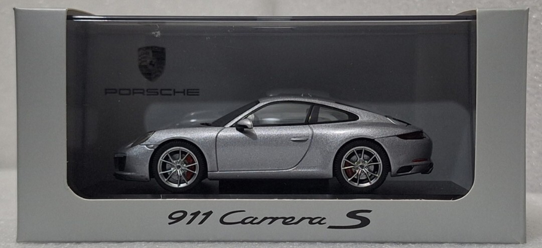 Porsche 911 (991.II) Carrera S 2016 Silver 1:43 Minichamps WAP 020