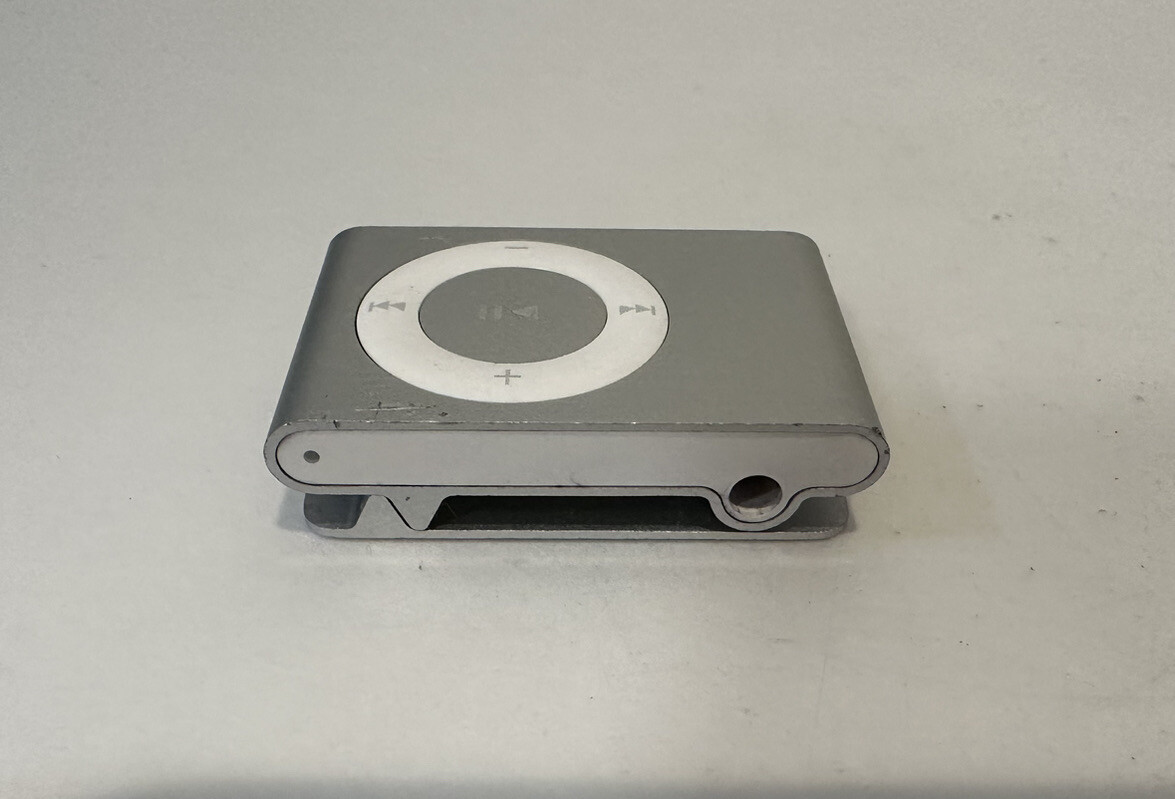 Apple iPod shuffle 2nd Generation Silver (1 GB) Works Great