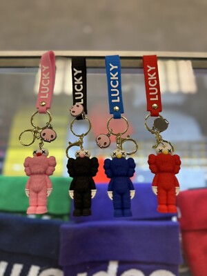 Kaws Keychian 4PCS
