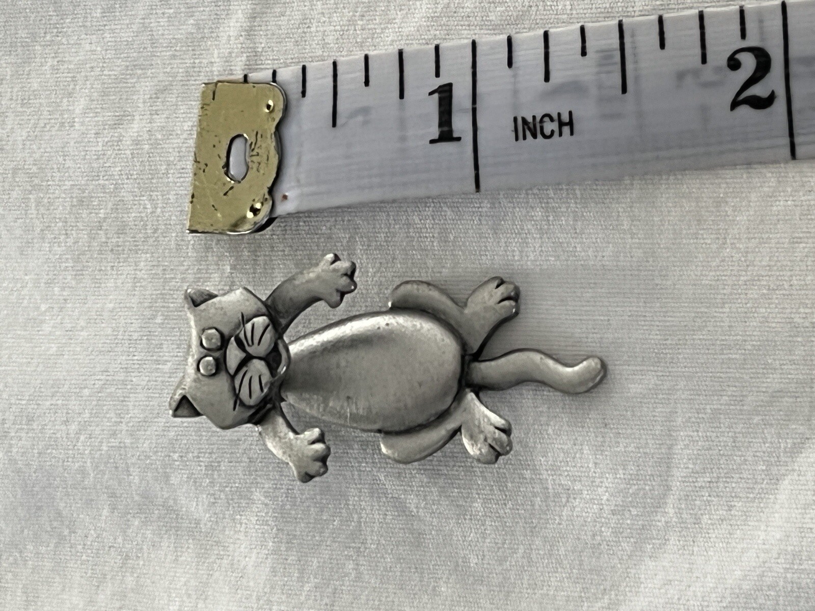 Signed JJ Jonette Moveable Post Cat Dangle Pewter… - image 5
