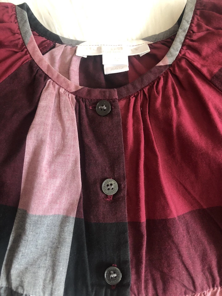 Blusa niña BURBERRY manga larga PATRÓN ICÓNICO CUADROS 4 AÑOS blanca/roja/negra Foto 2 de 4