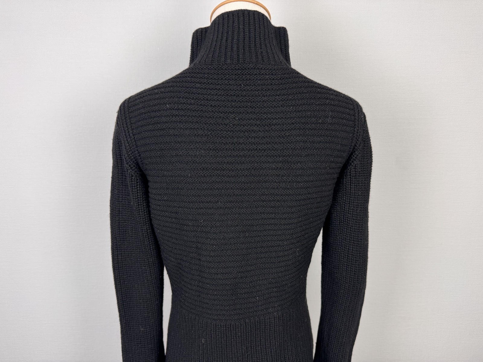 ESCADA Black 100% Virgin Wool Solid High Neck Kni… - image 11
