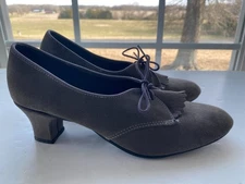 Women's Sz 10 N Tic Tac Toes Grey Suede Dance Shoes