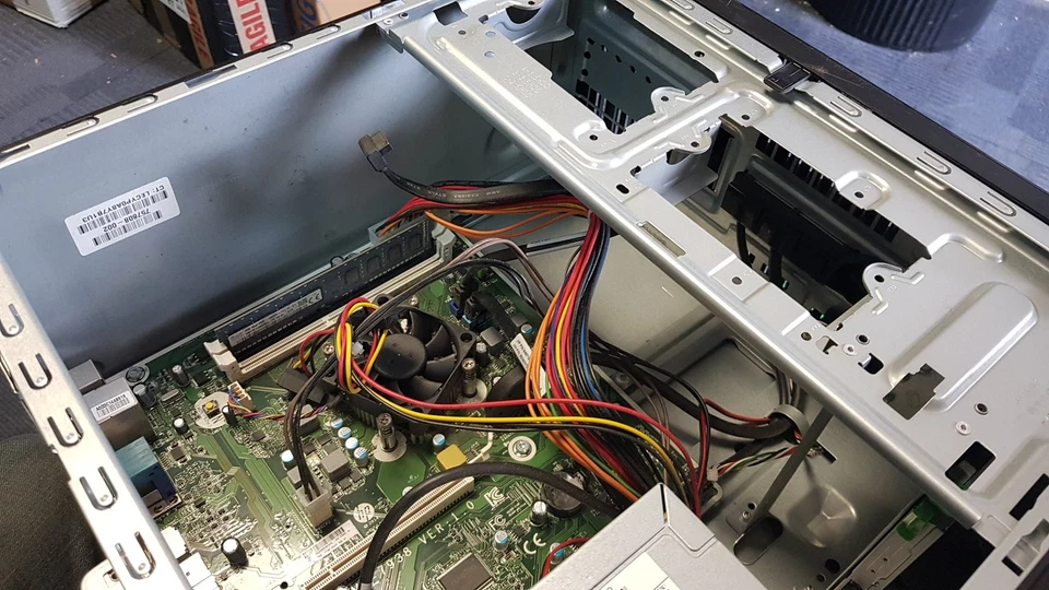 HP prodesk 405 g2 MT AMD A8-6410 4GB No HDD - Image 4 of 4