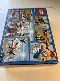 LEGO City: Ambulance Plane (60116)