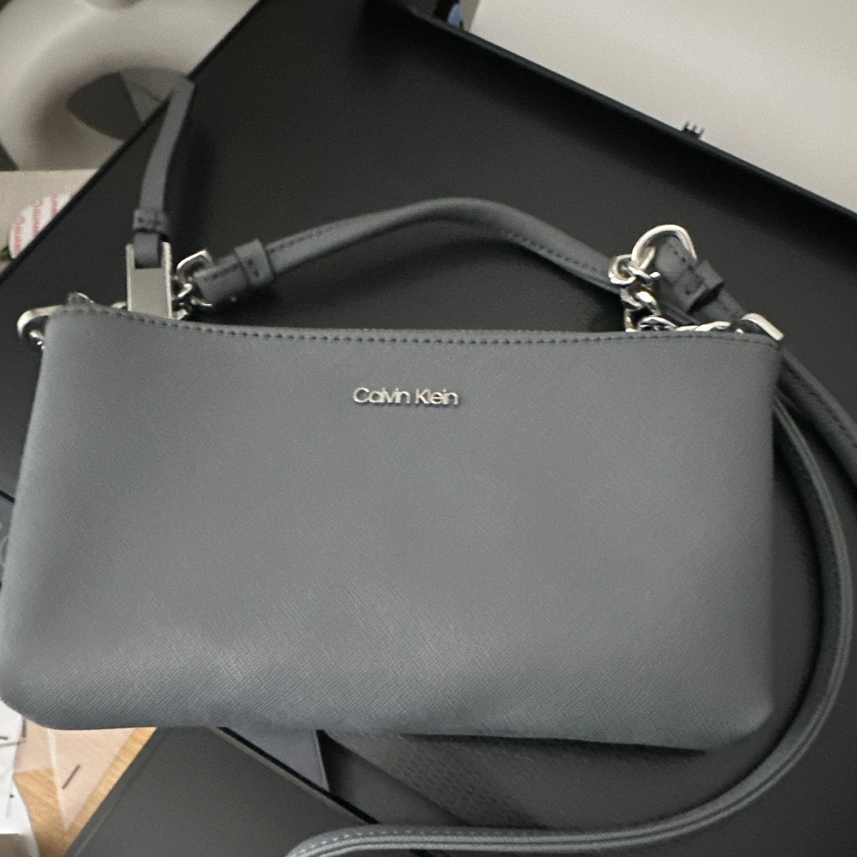 SMALL CALVIN KLEIN LIGHT GRAY GENUINE LEATHER SHOULDER BAG BACKPACK HANDBAG TOTE Calvin Klein New Multifunctional Backpack And Shoulder Woman  main image 4