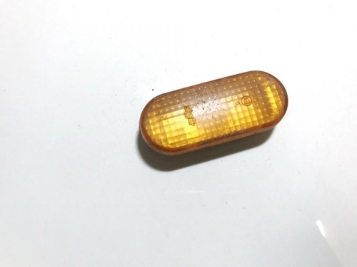 3a0949117a Seitenblinker (Kotflügelblinker) Vorne Linke  Volkswa DE682410-52