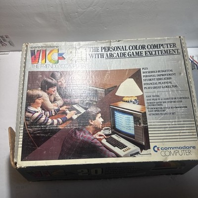 VTG Commodore VIC-20 Computer In Box  power cords