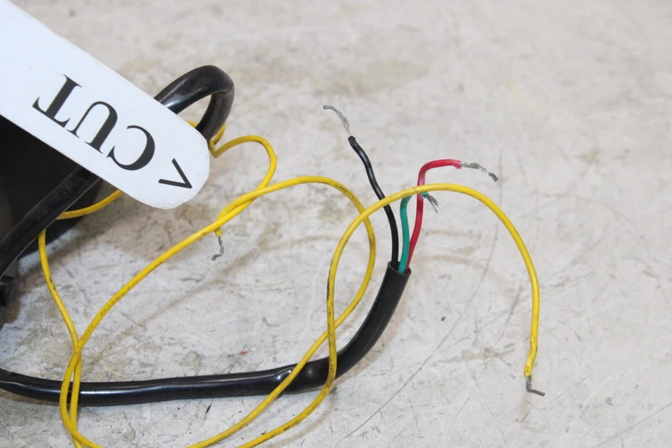 02-09 LUZ FRENO TRASERO SUZUKI VSTROM 1000 DL1000K Foto 4 de 4