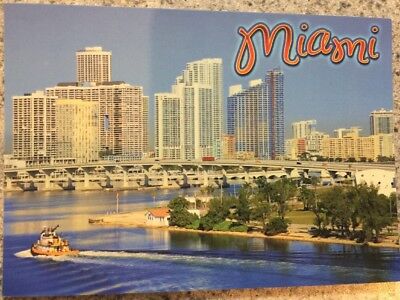 POSTCARD UNUSED FLORIDA, MIAMI- MIAMI IS KNOWN AS THE MAGIC CITY