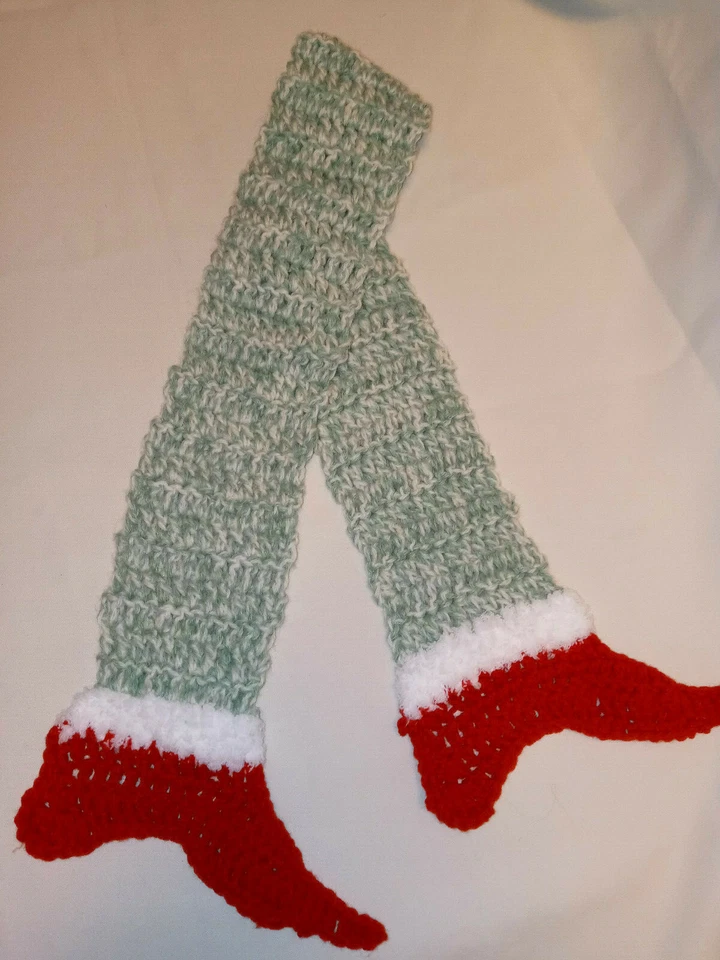 Bufanda de ganchillo Funky Feet Grinch Bufanda Foto 3 de 4