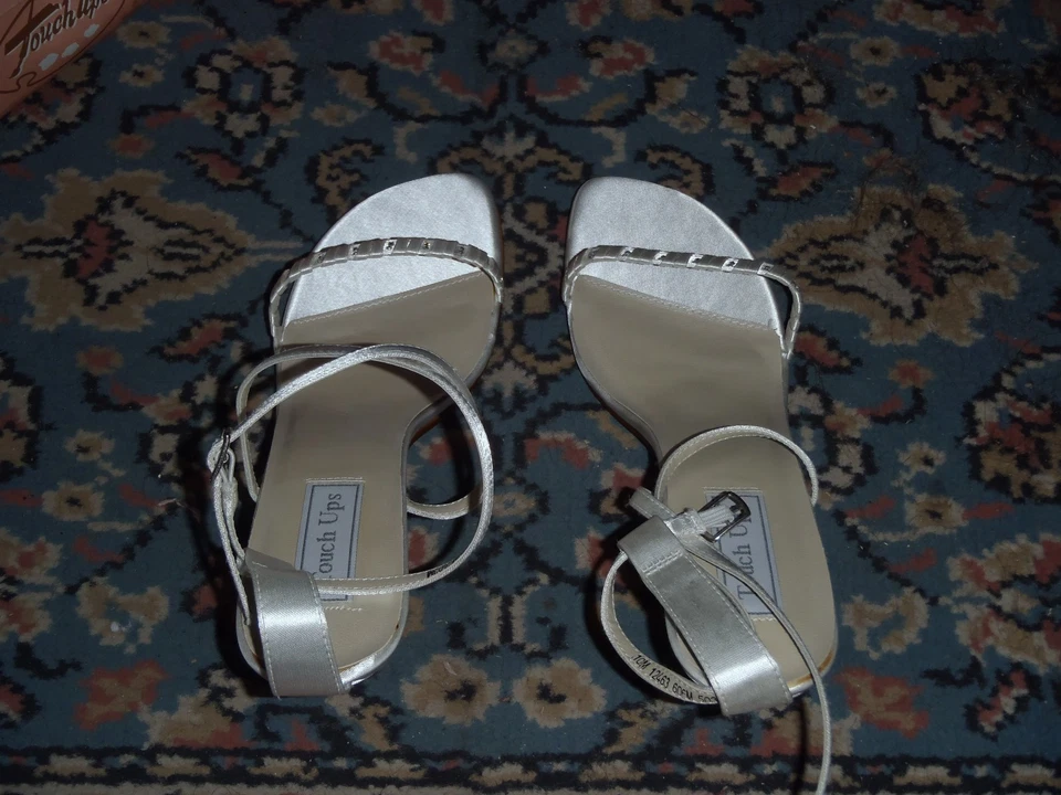 Touch Ups Lauren White Satin Formal Wedding Shoes Open Toe Pumps ~ Sz 10 NIB - Image 2 of 3