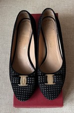 Authentic Salvatore Ferragamo New Vara Bow Black Velvet Pumps Heels Shoes 8.5 B