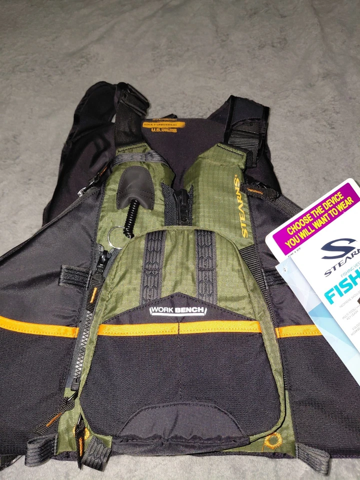  Fishing vest, NWT Size:Adult Universal - Image 2 of 4