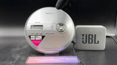Sony D-NE241 Portable CD Walkman MP3 CD Player w/Adapter Tested